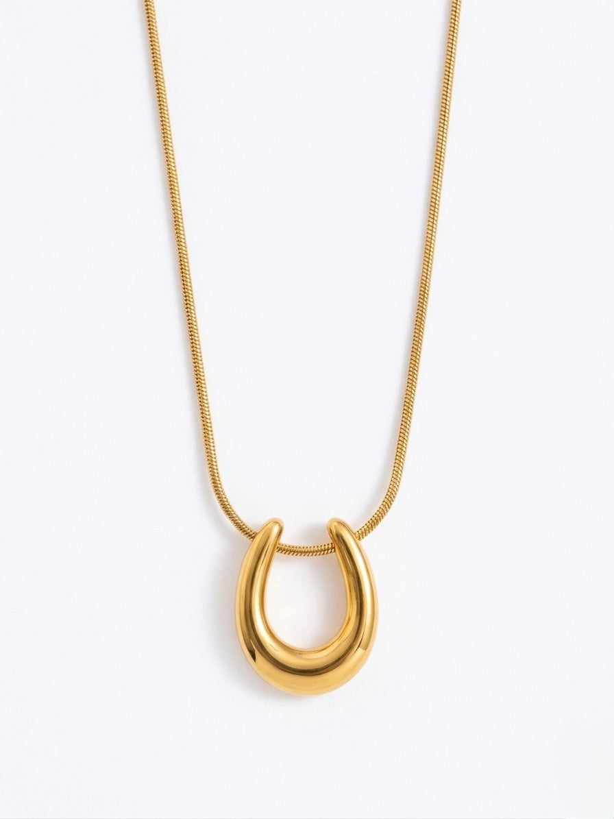 Golden Horseshoe Necklace
